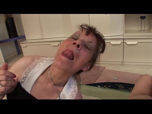 ❤️ Dve babici in en dedek imajo seks v troje ❤️❌ Fucking video na sl.hqpornvideos.ru ☑