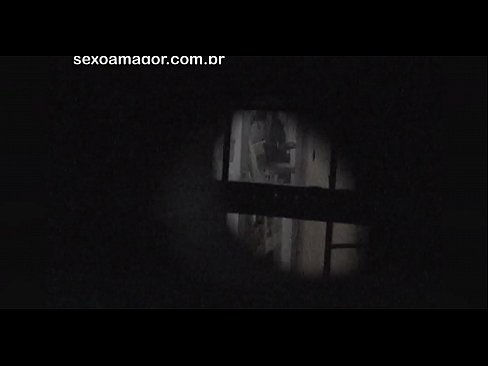 ❤️ Blondinko na skrivaj snema voajer iz soseske, skrit za votlimi opekami ❤️❌ Fucking video na sl.hqpornvideos.ru ☑
