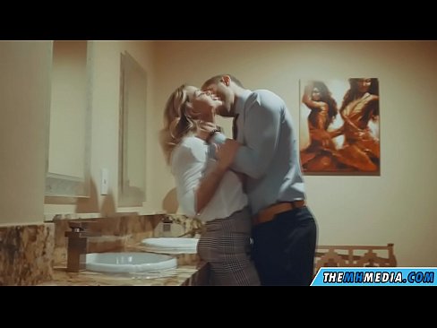 ❤️ Ko vas prsata blondinka zapelje na javnem stranišču ❤️❌ Fucking video na sl.hqpornvideos.ru ☑